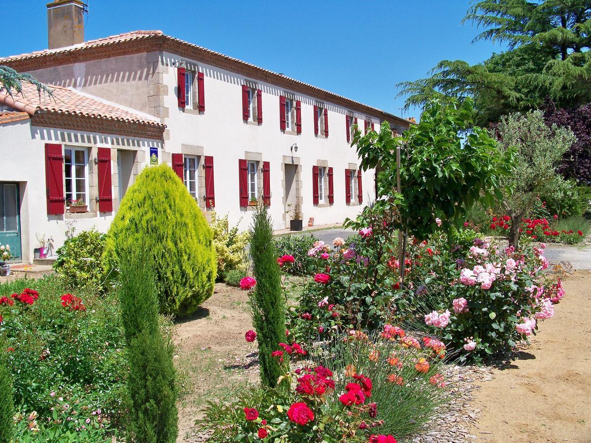 Bed and Breakfast La Genoise Tillieres Екстер'єр фото