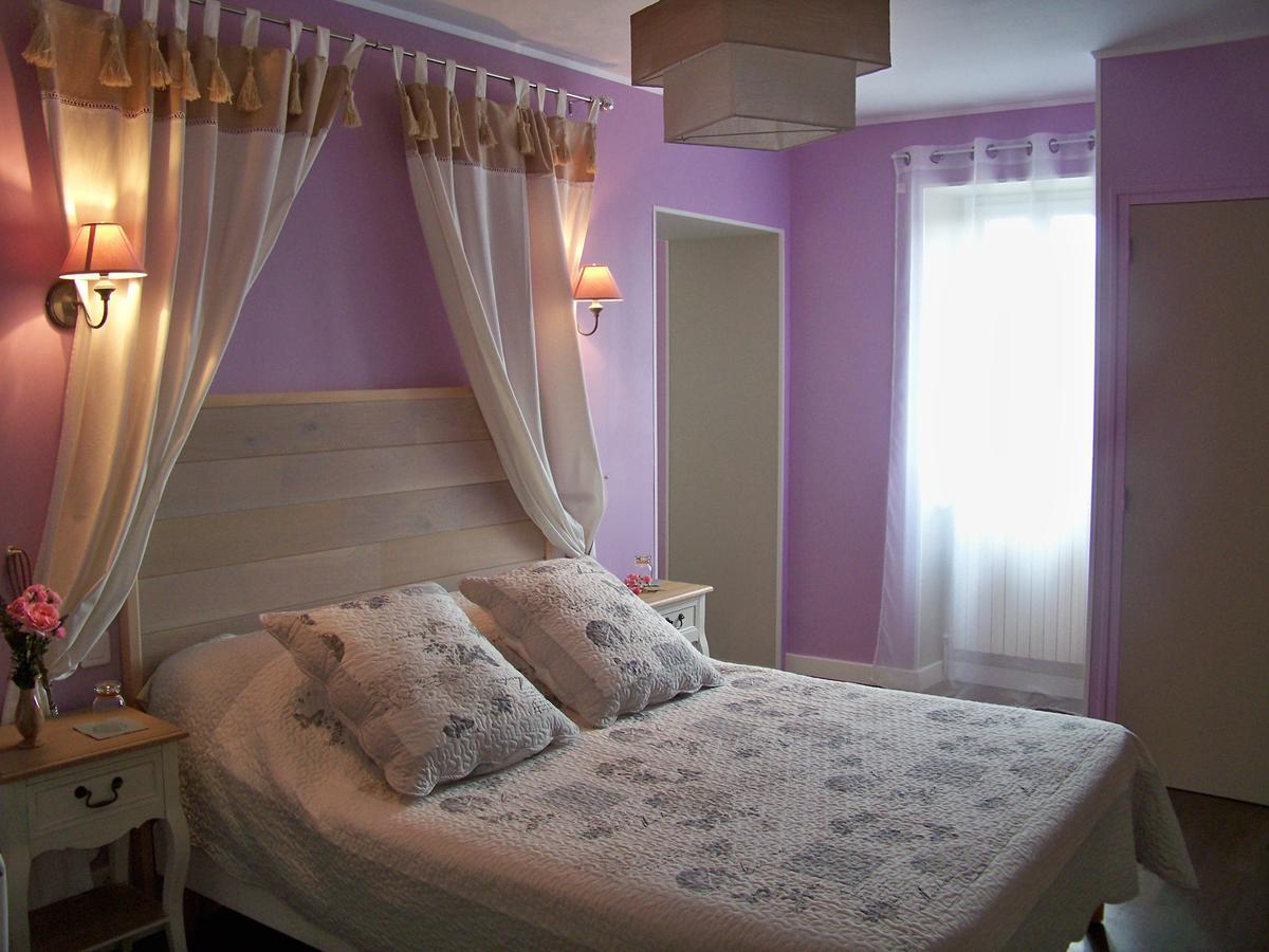 Bed and Breakfast La Genoise Tillieres Екстер'єр фото